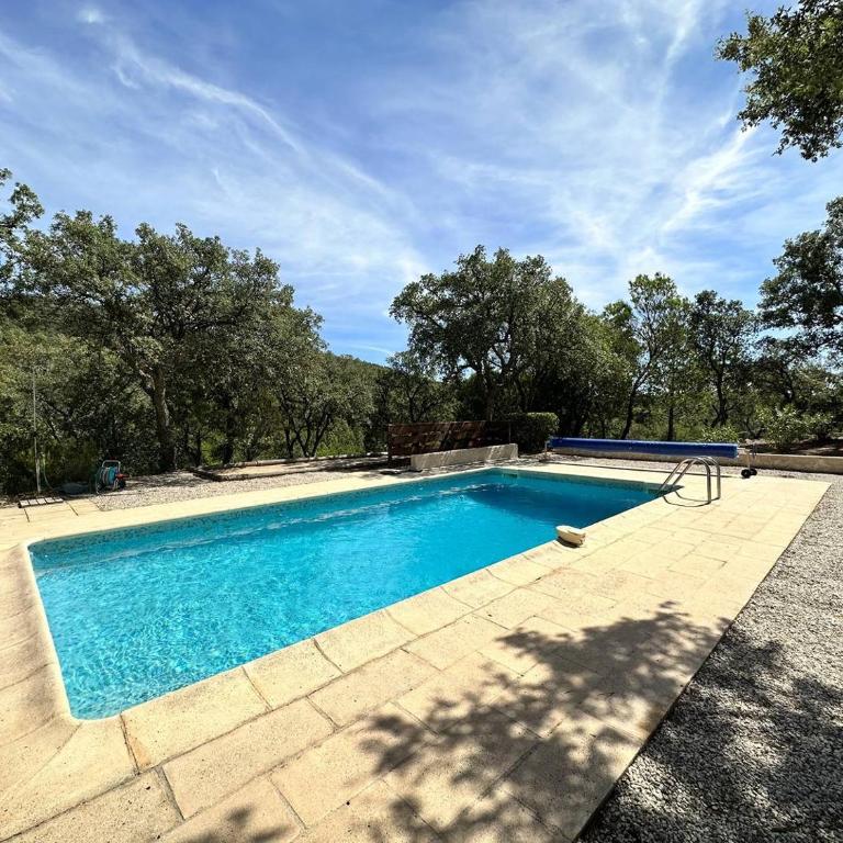 Le Plantier, maison pour 6 personnes avec piscine et jardin vue mer à La Londe-Les-Maures - Maison de Vacances 3 Chambres - 4
