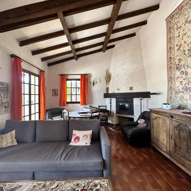 Le Plantier, maison pour 6 personnes avec piscine et jardin vue mer à La Londe-Les-Maures - Maison de Vacances 3 Chambres - 7