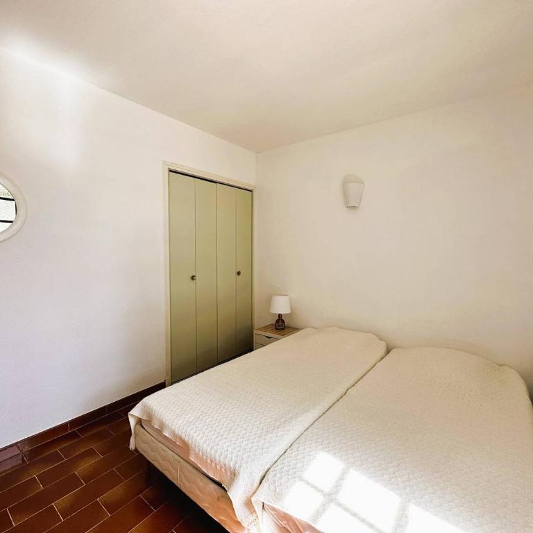 Le Plantier, maison pour 6 personnes avec piscine et jardin vue mer à La Londe-Les-Maures - Maison de Vacances 3 Chambres - 8