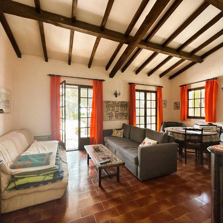 Le Plantier, maison pour 6 personnes avec piscine et jardin vue mer à La Londe-Les-Maures - Maison de Vacances 3 Chambres - 10