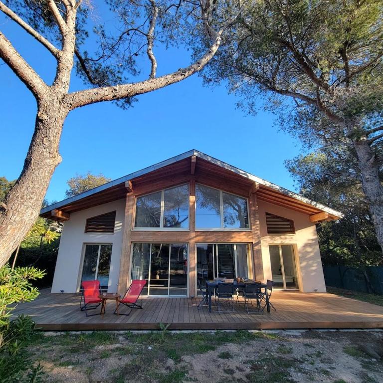 Villa Lou Pantaï la tranquillité à 2 pas de la mer - Three-Bedroom Villa - 22