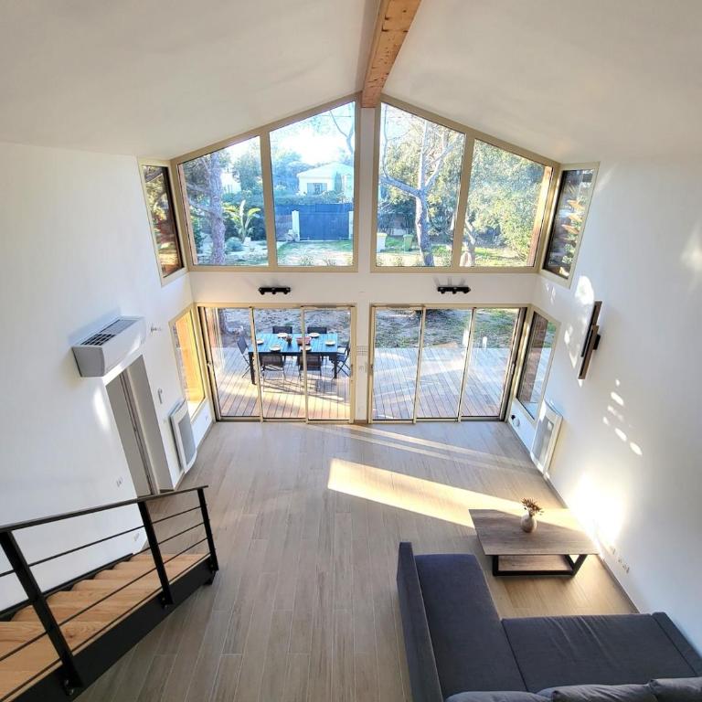 Villa Lou Pantaï la tranquillité à 2 pas de la mer - Three-Bedroom Villa - 25