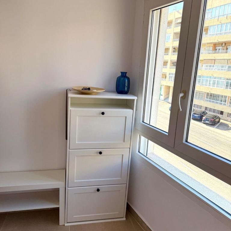 Beach Sea View Apartment - Three-Bedroom Apartment with Ocean View - 16