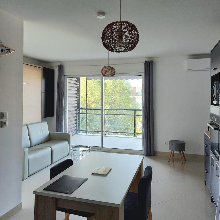 Grand Studio à 300m de la plage dans Résidence calme - une seule pièce - Appartement 1 Chambre - 1