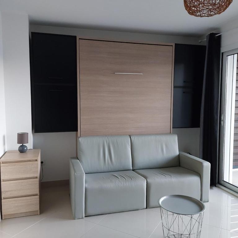Grand Studio à 300m de la plage dans Résidence calme - une seule pièce - Appartement 1 Chambre - 10