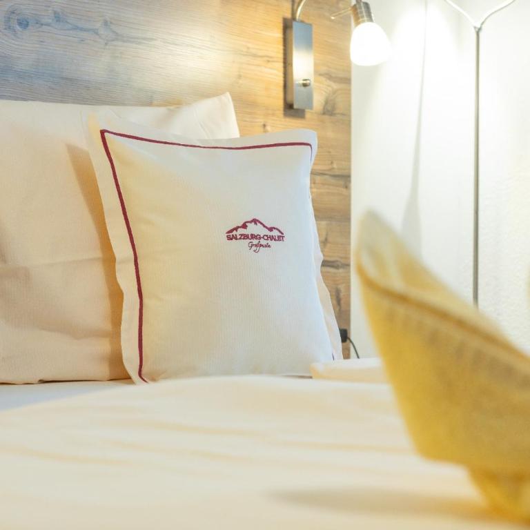 Luxus Ferienhaus Salzburg Chalet mit Pool, Sauna, Whirlpool, Kamin - Chalet mit 2 Schlafzimmern - 23