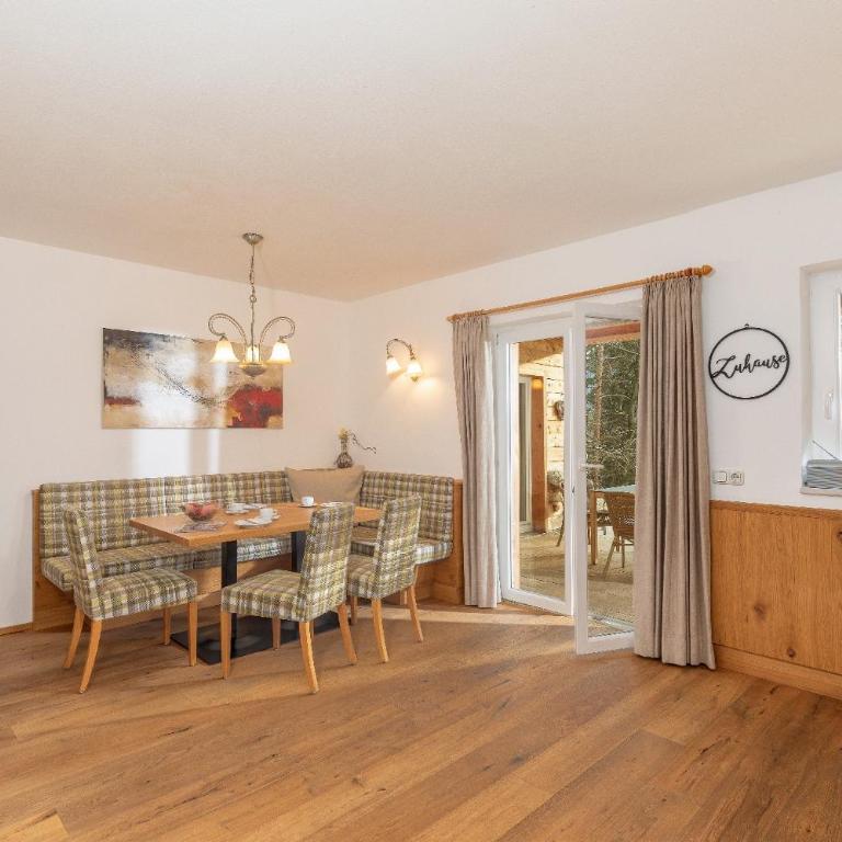 Luxus Ferienhaus Salzburg Chalet mit Pool, Sauna, Whirlpool, Kamin - Chalet mit 2 Schlafzimmern - 27