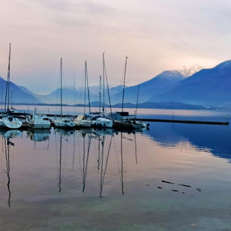 Lake Como PORTO VECCHIO - Charming Lakefront Apartment in the Heart of Domaso - Appartamento con 1 Camera da Letto - 55
