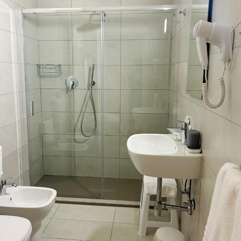 Hotel Donatello - Camera Familiare Standard - 6