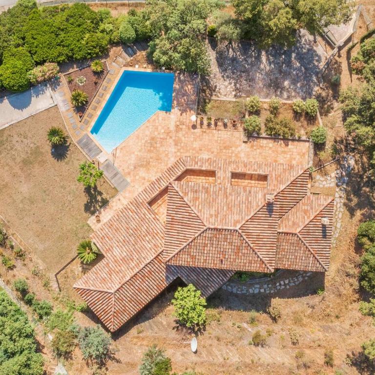 Villa Marguerite pour 10 personnes avec climatisation et vue mer avec piscine privée et chauffée à La Londe-les-Maures - Maison de Vacances 4 Chambres - 12