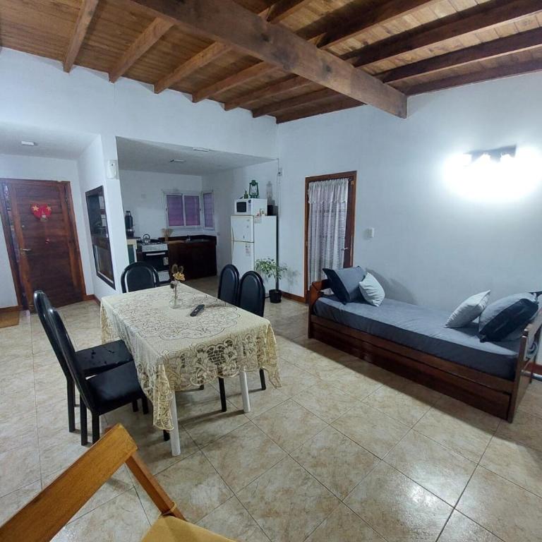 House close to the sea, with pool 10x4mts - Casa con 1 dormitorio - 1