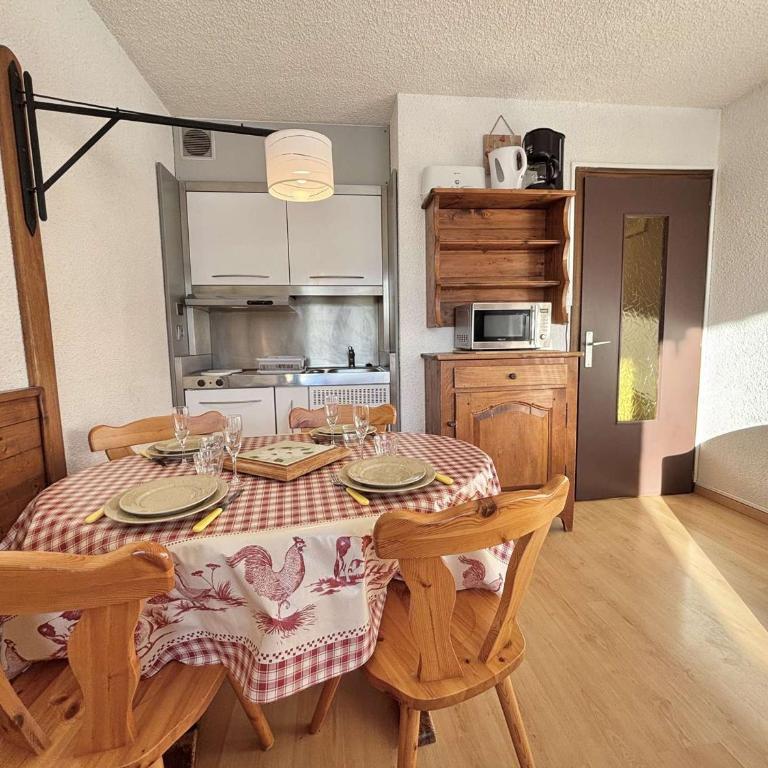 Studio idéal ski, balcon, parking - Notre-Dame-de-Bellecombe - Apartment mit 1 Schlafzimmer - 3