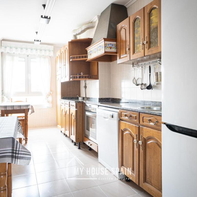 MyHouseSpain - Amplio apartamento con vistas en pleno centro - Apartamento de 3 dormitorios - 11