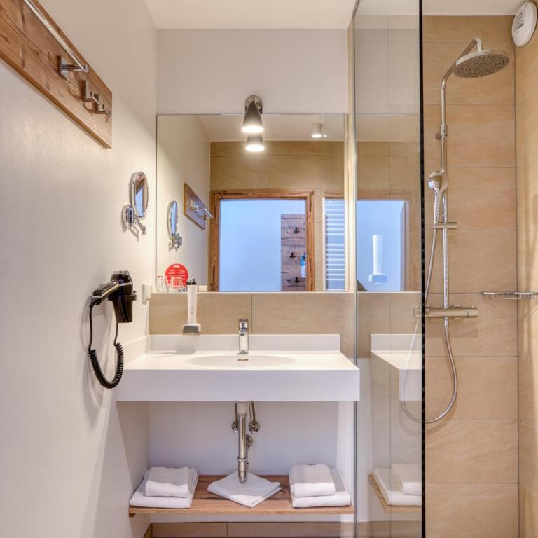 COOEE alpin Hotel Bad Kleinkirchheim - Doppel-/Zweibettzimmer mit Aussicht - 3