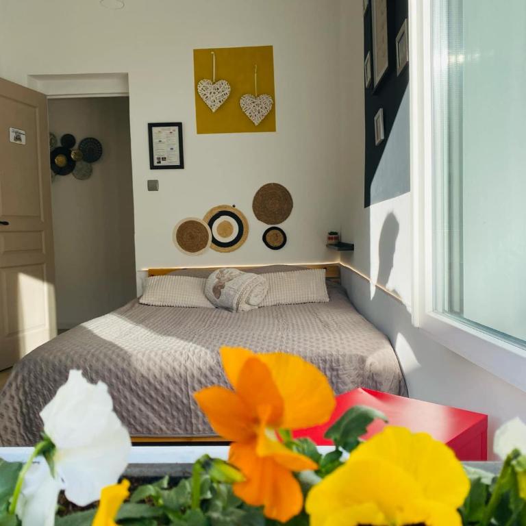 Chambre privée au coeur de Calais - Chambre Double avec Salle de Bains Commune - 2