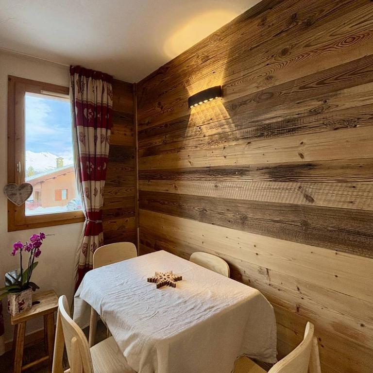 Appartement cosy 4 pers, 2 ch, proche pistes, balcon - Apartment mit 2 Schlafzimmern - 10