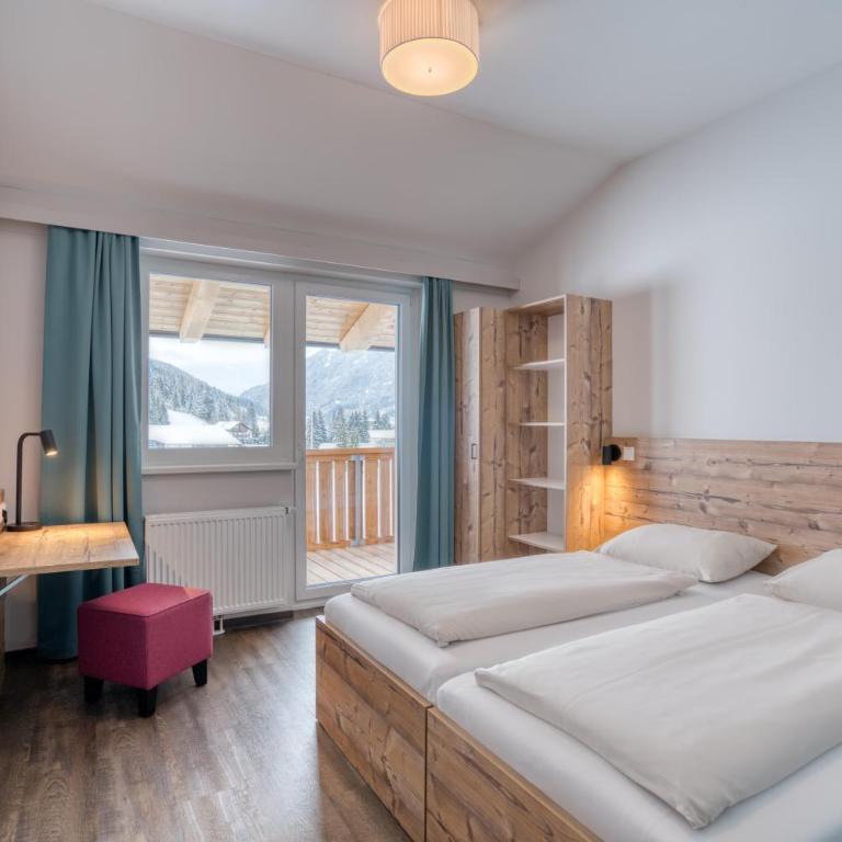 COOEE alpin Hotel Bad Kleinkirchheim - Doppelzimmer mit Balkon - 6