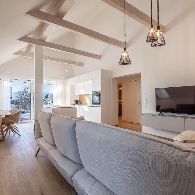 Alpine Suite Spot - Premium Apartment mit 3 Schlafzimmern und Balkon - 7