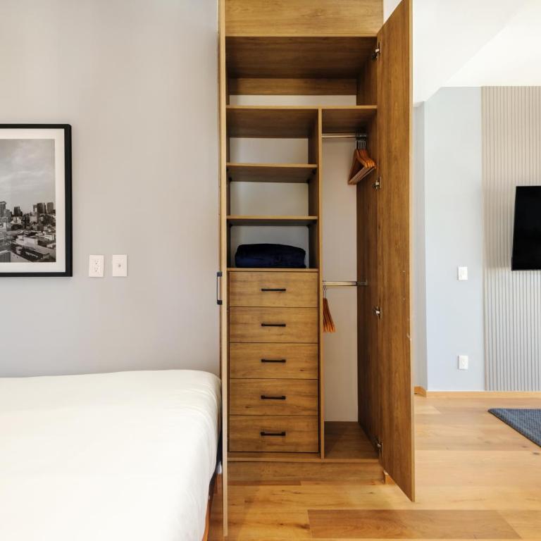 Casa Colón by Wynwood House - Bewitching Loft with Perfect Deco in Mexico City - 16