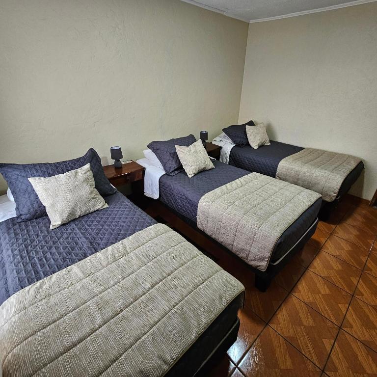 Hotel Cristobal Colon - Triple Room - 4