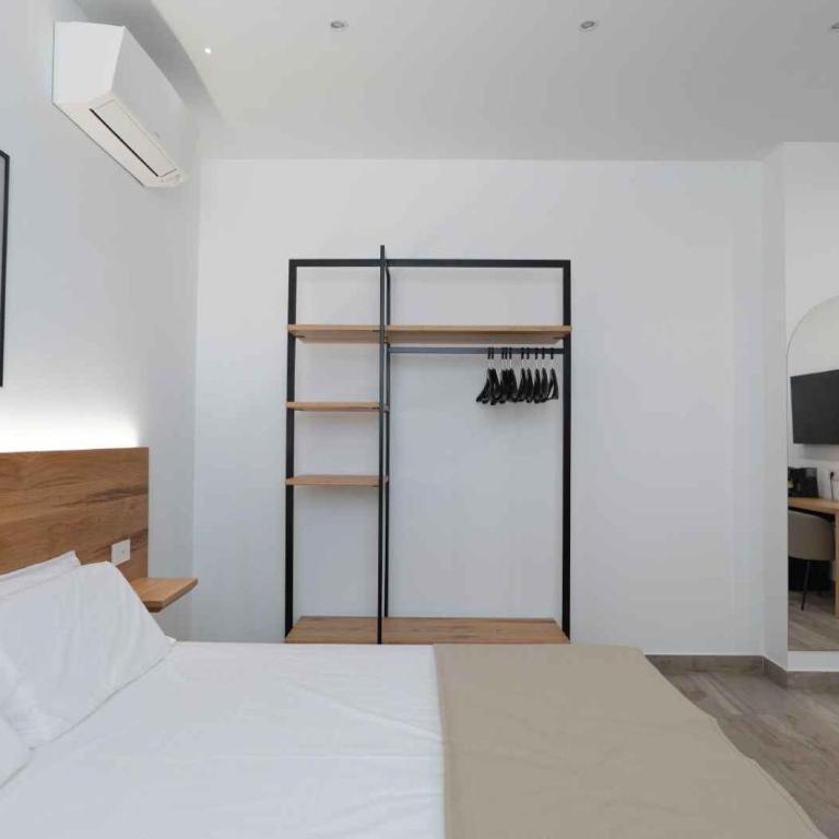 Sabbia Tropea Apartments and Rooms - Deluxe Double Room - 2
