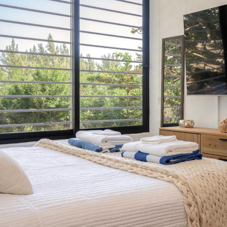 Spacious Condo 200m from Beach & 5th Ave - Apartamento de 2 dormitorios con terraza - 29