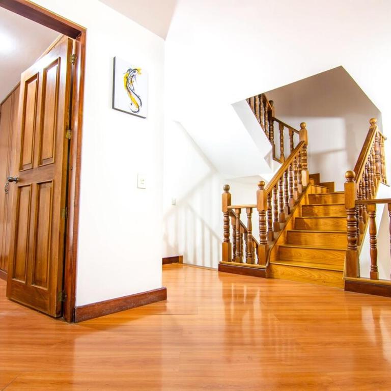 Huge Colonial House with Chimney, Luxury in the most exclusive town in Bogotá - Casa - 5