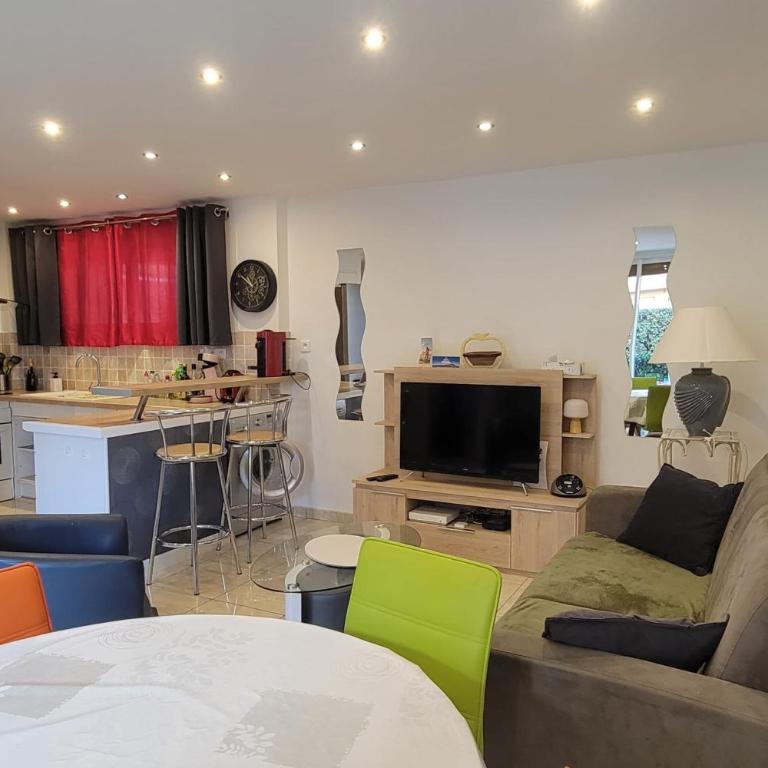 Charming T2 100 meters from the beach - Appartement - 4