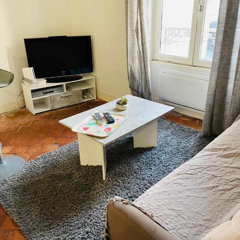 Départ tardif appartement T2 avec 1 chambre centre Orléans - Appartamento con 1 Camera da Letto - 3