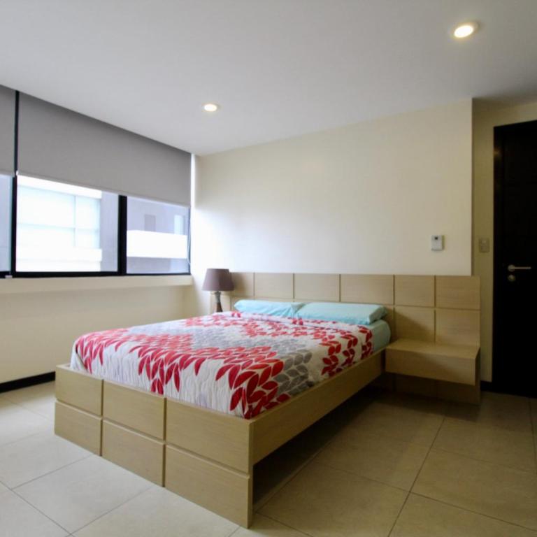 Amplio Departamento con Vista a la ciudad - Two-Bedroom Apartment with Pool View - 4