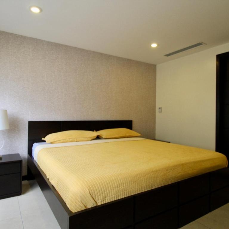 Amplio Departamento con Vista a la ciudad - Two-Bedroom Apartment with Pool View - 5