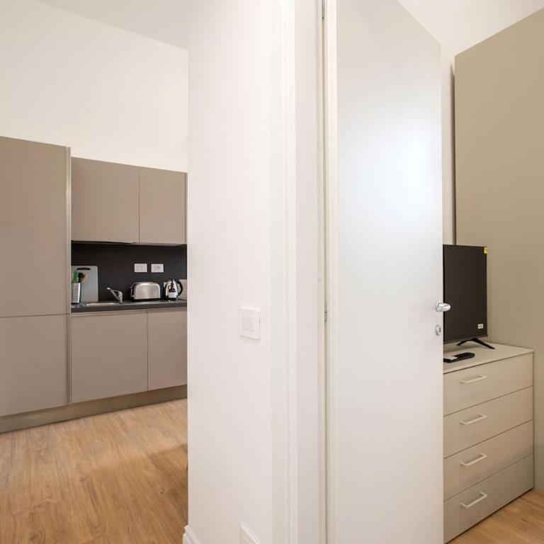 Urban Oasis near Termini, Free Parking&Balcony, int10 - Appartamento Superior con 1 Camera da Letto e Balcone - 8