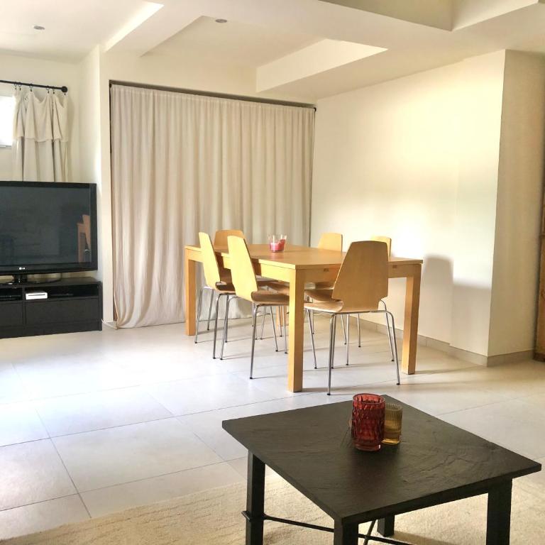 The HoPe, appartement au sein d'une maison avec piscine - Suite Supérieure - 4