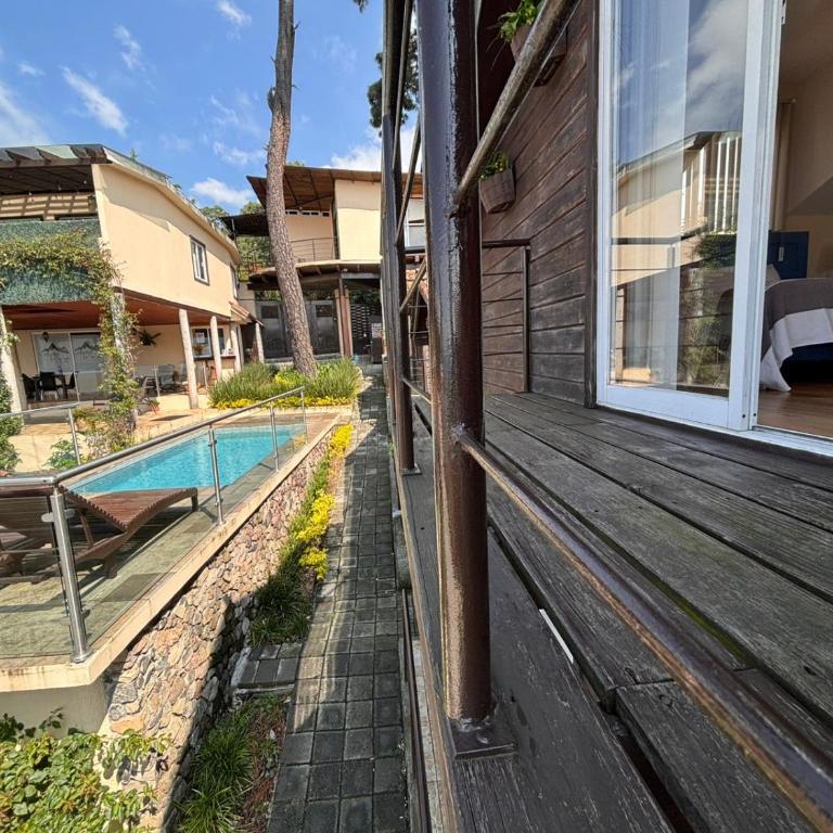 Cabañas Tr'eje - Family Room with Lake View - 9