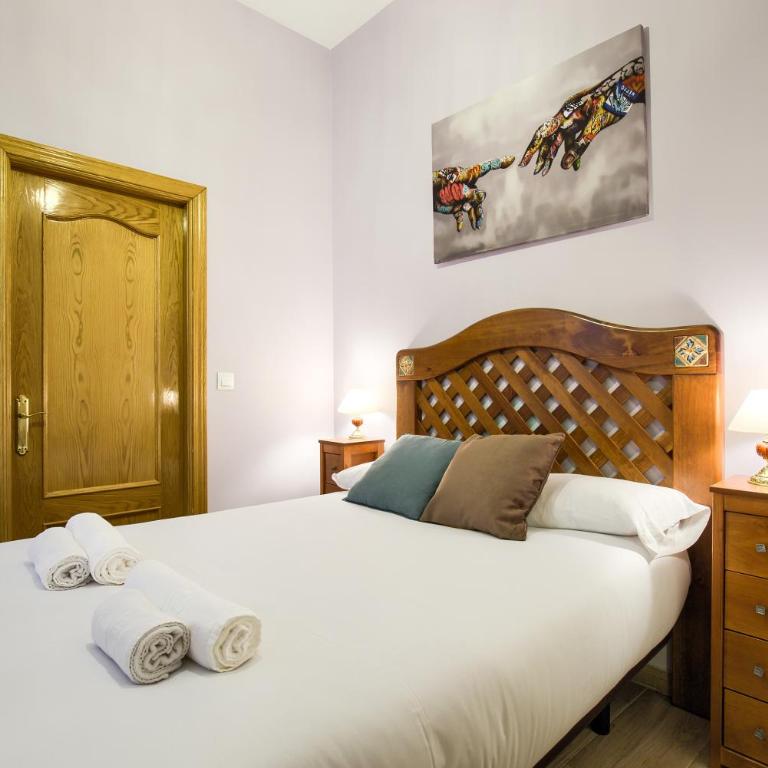 Tirso de Molina I - 3 dormitorios, 2 baños - Three-Bedroom Apartment - 2