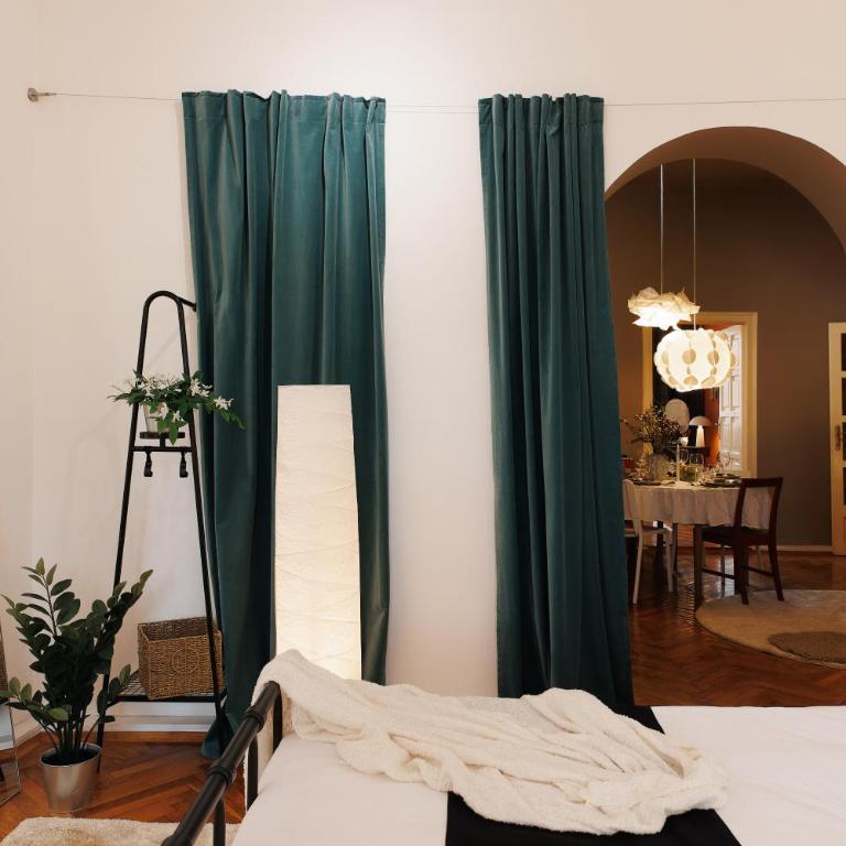 Melody View with Balcony 2min to National Assembly - Three-Bedroom Apartment with Balcony - 28