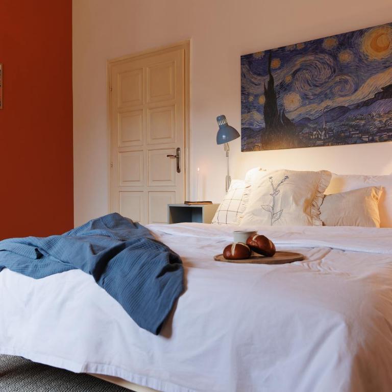 Melody View with Balcony 2min to National Assembly - Three-Bedroom Apartment with Balcony - 15