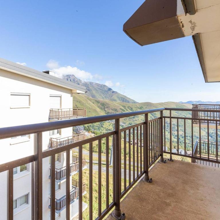 Grand Appart 13 pers. au pied des pistes à Saint-Lary-Soulan - FR-1-296-511 - Apartment - 8