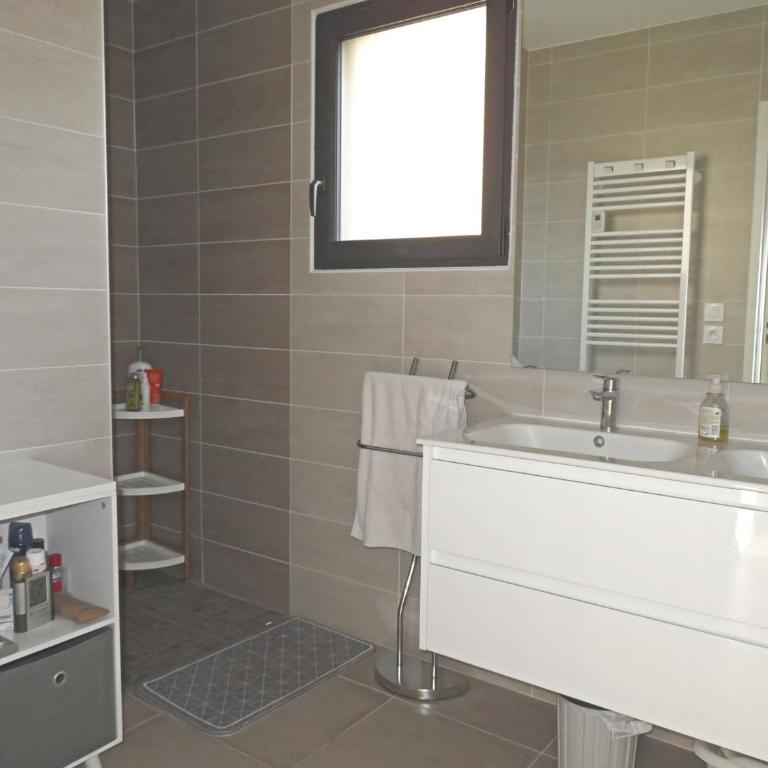 Villa 4 pièces pour 6 pers. avec WIFI et 2 parkings à Sète - FR-1-338-597 - Villa - 10