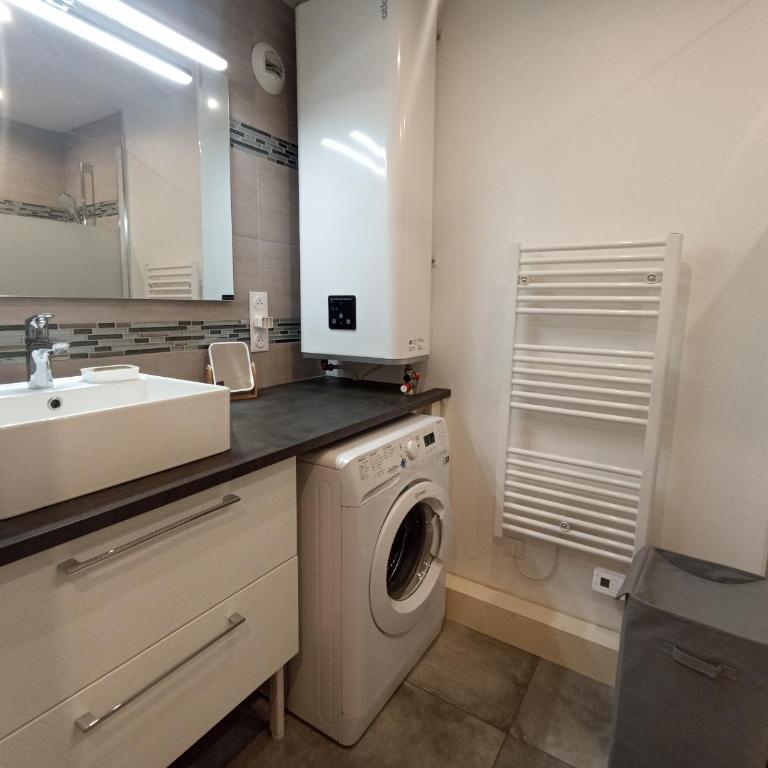 Appartement T2 46m² avec Climatisation et WIFI pour 4 à Sète - FR-1-338-598 - Apartment - 3