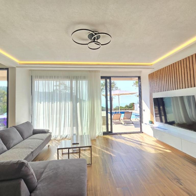 Villa LuceSole Budva - Vila sa 4 Spavaće Sobe i Sopstvenim Bazenom - 6