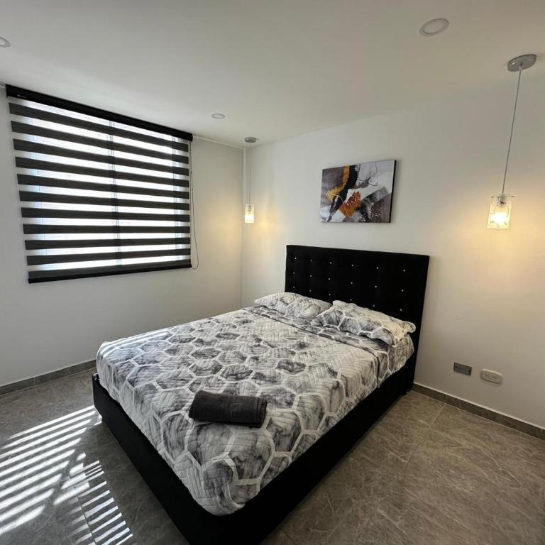 Lujoso Apto con Piscina a 10min Jardín Plaza 604-4 - Apartamento de 2 dormitorios - 18