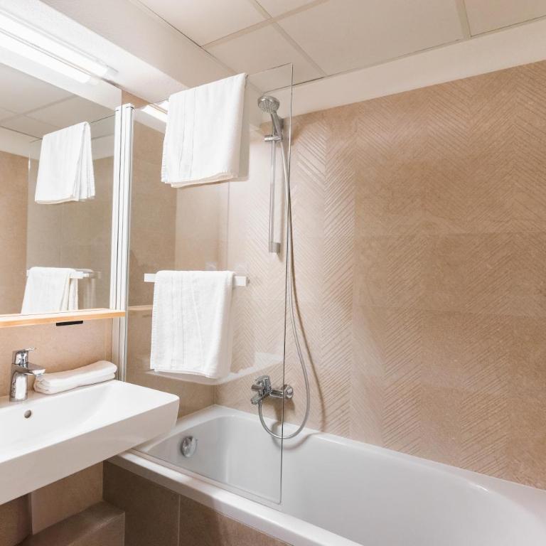 Garden & City Cauterets Balneo - Studios communicants (6-8 personnes) - 8