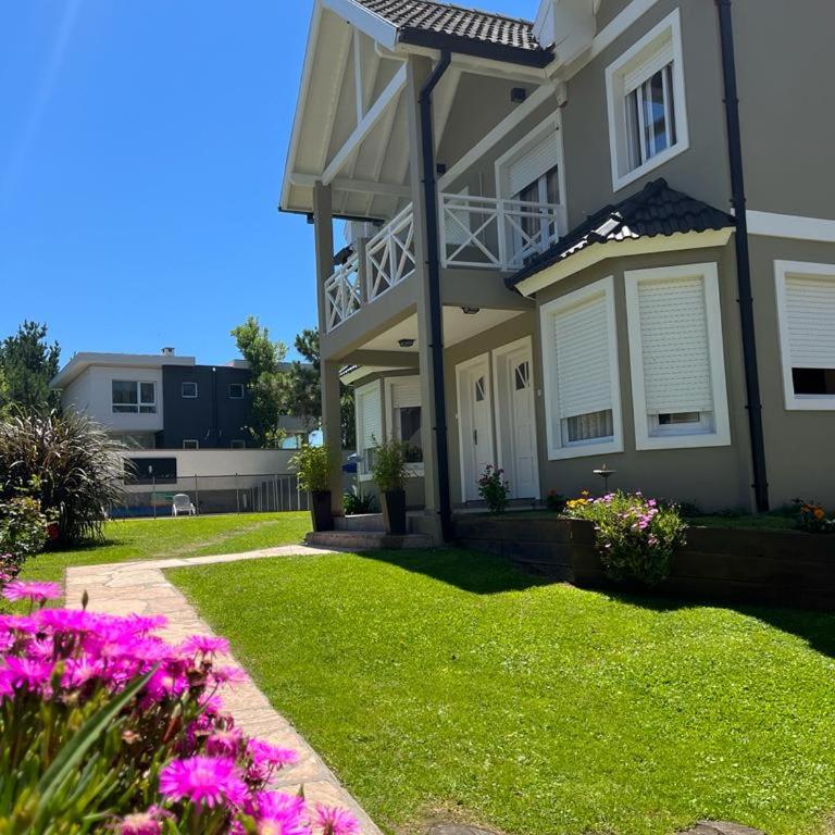 Picun Cuyen - Three-Bedroom Townhouse - 68