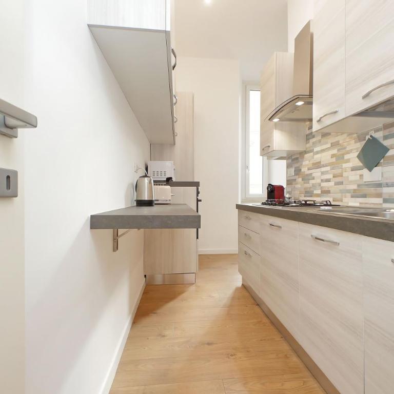 Binario 30 - Appartamento con 2 Camere da Letto - 35