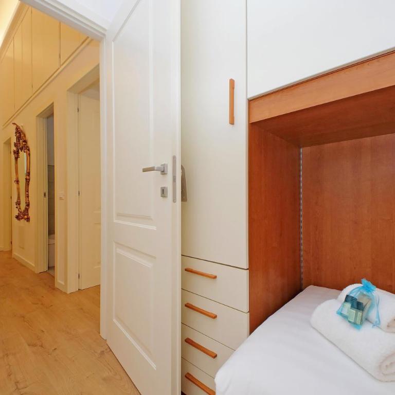 Binario 30 - Appartamento con 2 Camere da Letto - 45