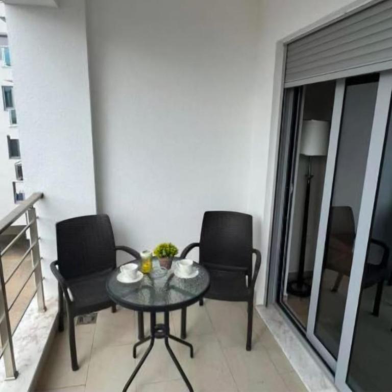 Hana Apartments - Two-Bedroom Apartment with Balcony and Terrace - 20