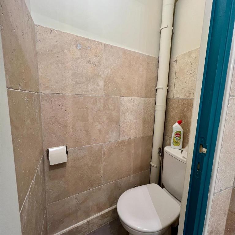 Chaleureux Studio Centre Ville - One-Bedroom Apartment - 13
