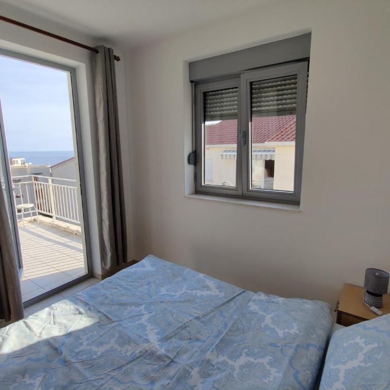 Good morning Petrovac - Two-Bedroom Apartment with Sea View - 14