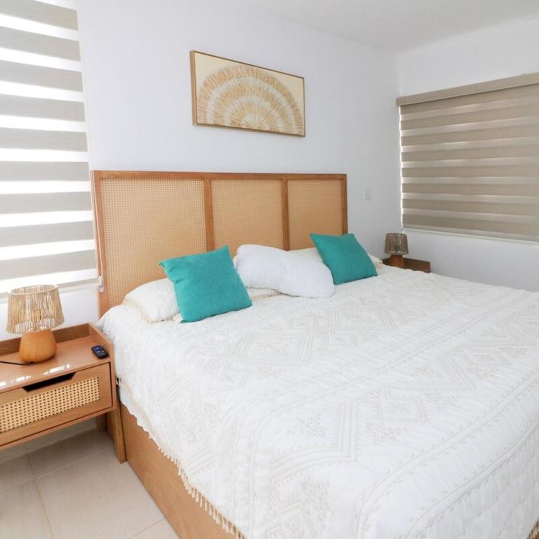 Oasis costero Acogedora Casa Familiar - Three-Bedroom House - 4